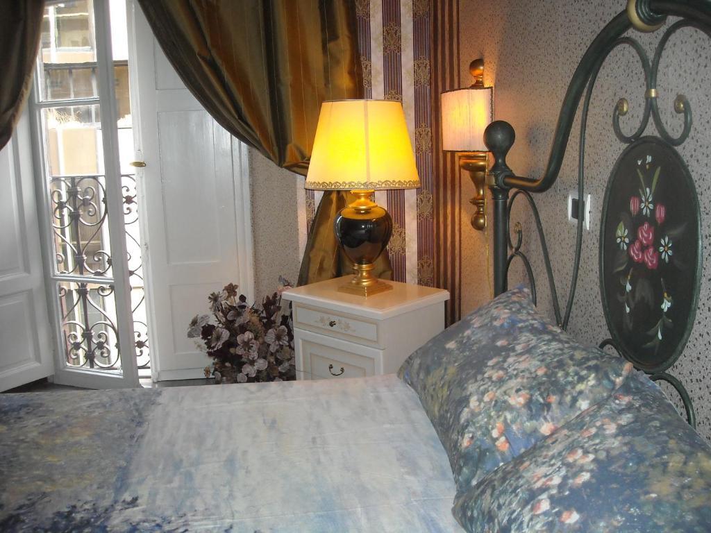 Art Domus Reale Bed and Breakfast Rom Rum bild