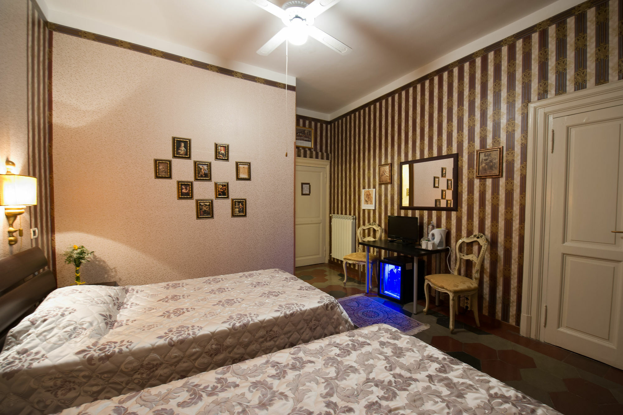 Art Domus Reale Bed and Breakfast Rom Exteriör bild